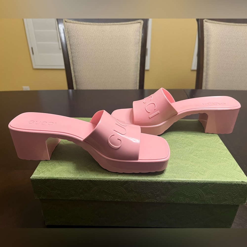 New Gucci High Heel Pink Rubber Logo Slide Sandals Size 38 / US 8 - Picture 10 of 16
